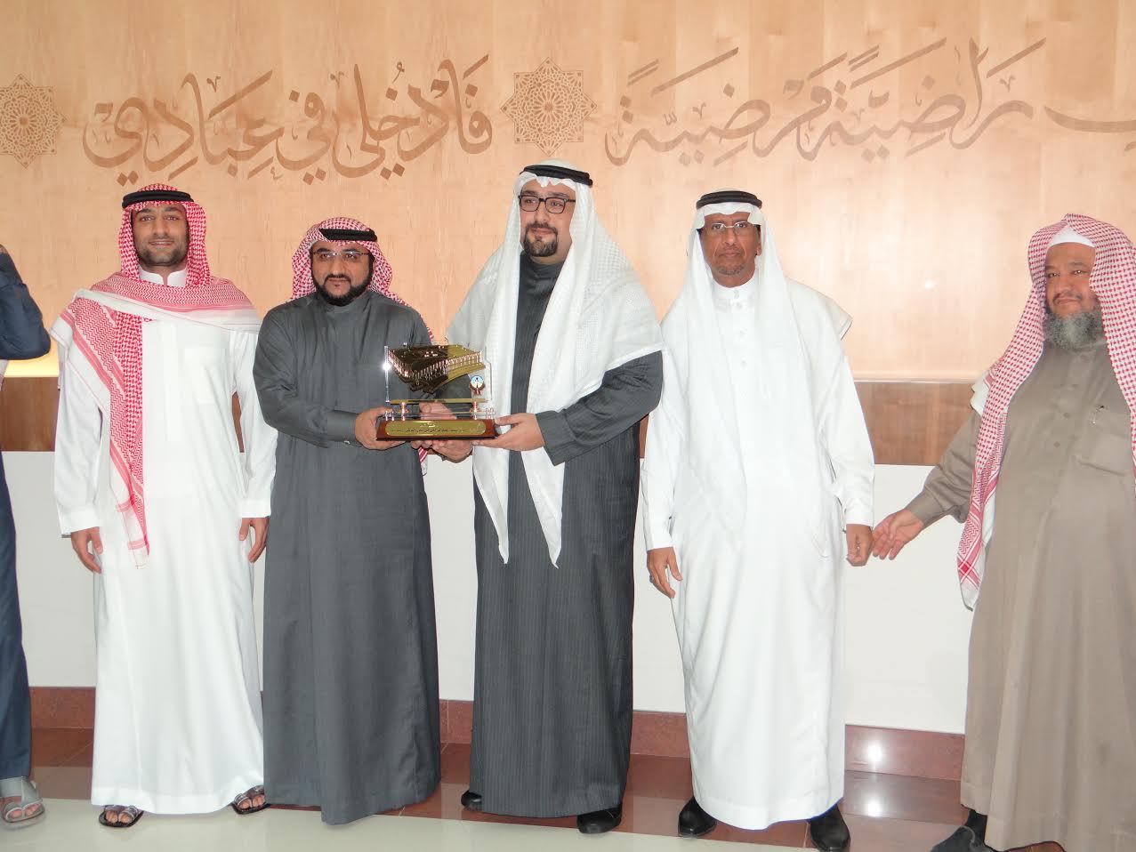 مركز تكريم الموتى بالخبر يستقبل أبناء المرحوم عبدالرحمن بن علي التركي صحيفة المختصر