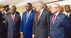 أزمة البشير تخطف أضواء