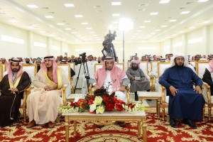 الزكري والمقرن  في مقدمة الحضور