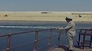 السيسي  يفتتح  قناة السويس وسط حضور من رؤساء وملوك  العالم