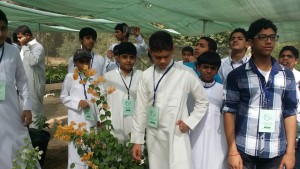 طلاب عمورية يتجولون في الأحساء