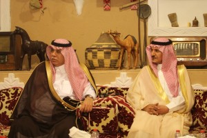 معالي الوزير القصبي  وفهد الزكري رئيس مركز حوطة سدير في ديوانية النصار